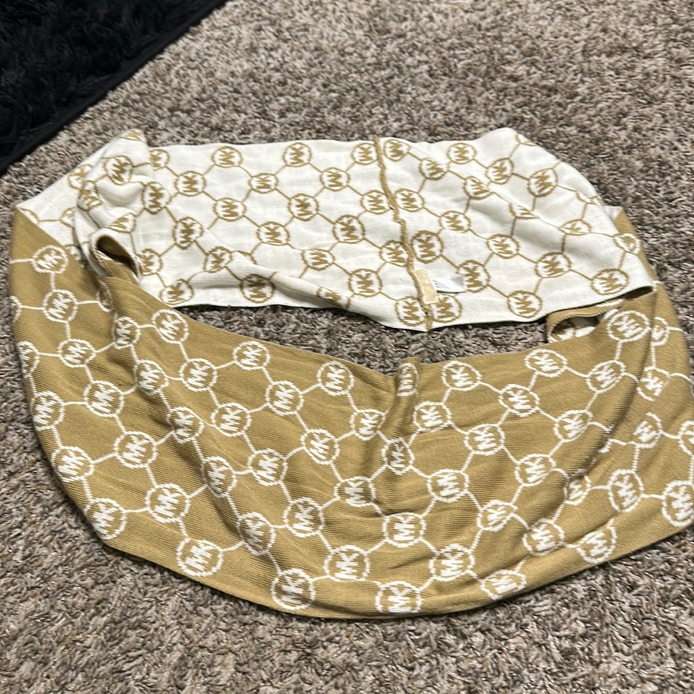 Michael kors reversible infinity scarf 🧣